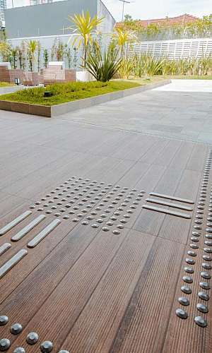 Elementos táteis Elementos táteis